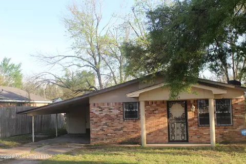 109 Jefferies St, Itta Bena, MS 38941