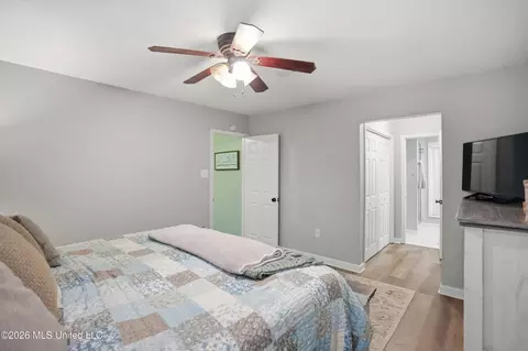 Bedroom - 100 Crimson Ln, Brandon, MS 39042 photo 2 of 9