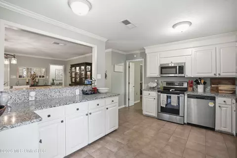 Kitchen - 100 Crimson Ln, Brandon, MS 39042 photo 2 of 2