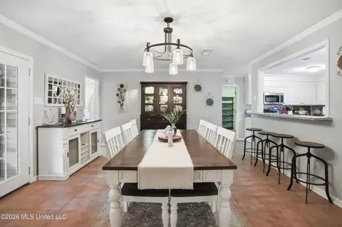 Dining - 100 Crimson Ln, Brandon, MS 39042 photo 3 of 3