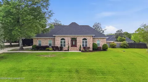 15553 Old Magnolia Ct, Gulfport, MS 39503