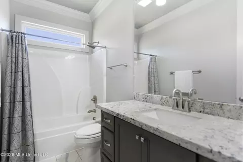 Bath - 87112 Highpoint Dr, Diamondhead, MS 39525 photo 7 of 7
