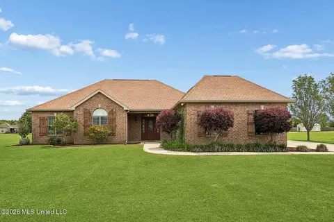 12 Seminole Dr, Picayune, MS 39466