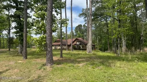 116 Meadowview Dr, Brandon, MS 39047