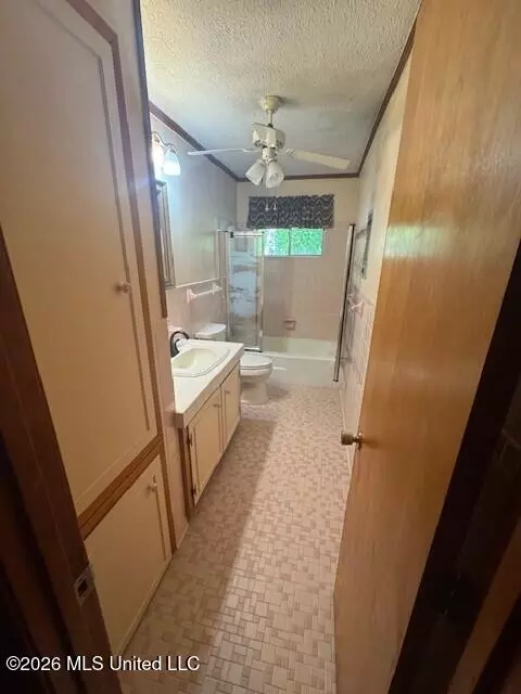 Bath - 80 Nolan Rd, Benton, MS 39039 photo 1 of 1
