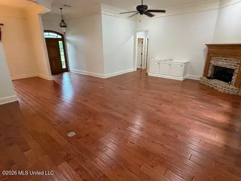 Living - 273 Cornerstone Dr, Brandon, MS 39042 photo 2 of 6