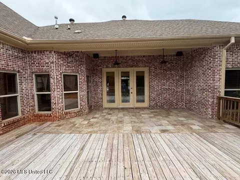 Exterior - 273 Cornerstone Dr, Brandon, MS 39042 photo 8 of 8