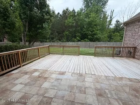 Exterior - 273 Cornerstone Dr, Brandon, MS 39042 photo 5 of 8