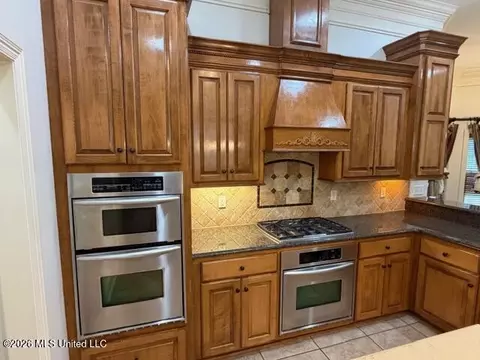 Kitchen - 273 Cornerstone Dr, Brandon, MS 39042 photo 1 of 5