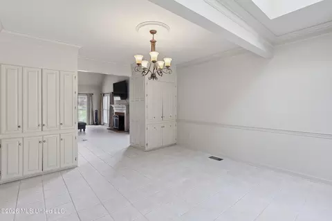 Dining - 9 Avery Cir, Jackson, MS 39211 photo 2 of 2