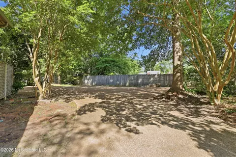 Exterior - 9 Avery Cir, Jackson, MS 39211 photo 2 of 11