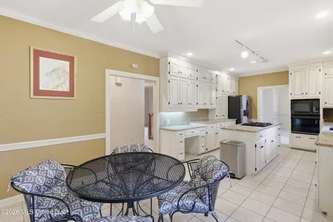 Kitchen - 9 Avery Cir, Jackson, MS 39211 photo 5 of 5