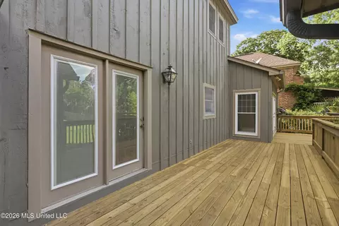 Exterior - 9 Avery Cir, Jackson, MS 39211 photo 5 of 11