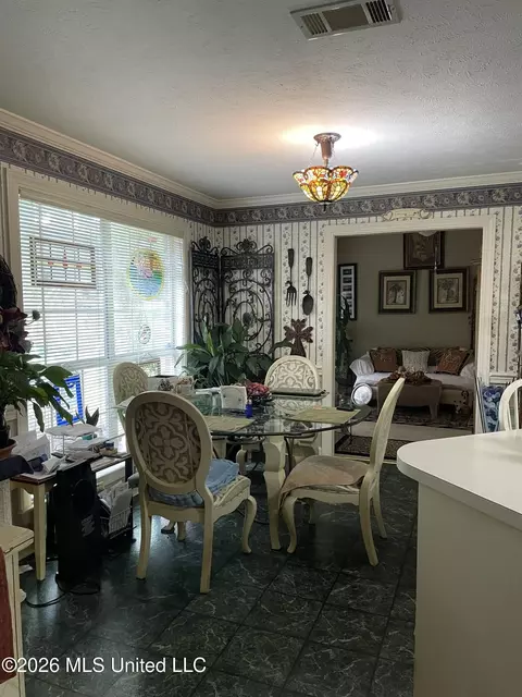 Dining - 5253 Forest Hill Rd # B, Jackson, MS 39272 photo 3 of 3