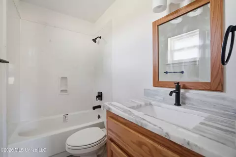 Bath - 104 8th St, Long Beach, MS 39560 photo 1 of 3