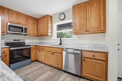 Kitchen - 104 8th St, Long Beach, MS 39560 photo 4 of 5