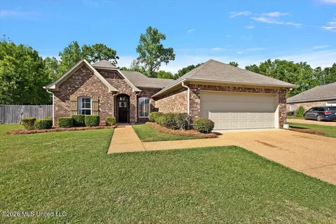 434 Pecan Cir, Brandon, MS 39042