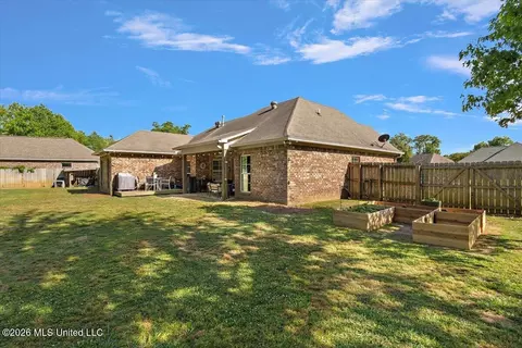 Exterior - 434 Pecan Cir, Brandon, MS 39042 photo 6 of 12