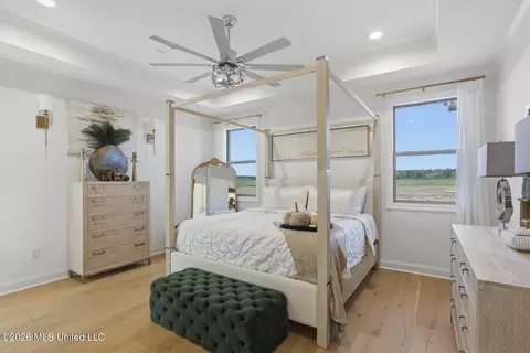 Bedroom - 230 Lost Oak Ln, Brandon, MS 39047 photo 3 of 3