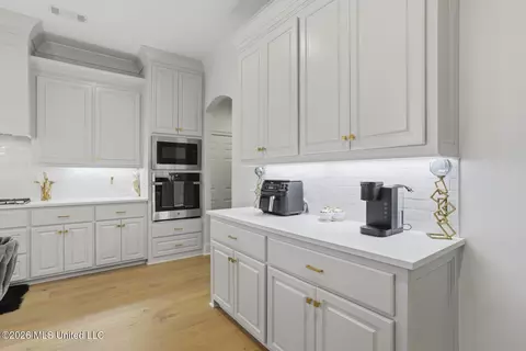 Other - 230 Lost Oak Ln, Brandon, MS 39047 photo 6 of 11