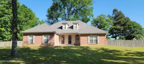 3306 Pankins Park Pl, Nesbit, MS 38651