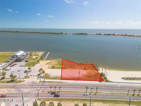 315 Beach Blvd, Biloxi, MS 39530