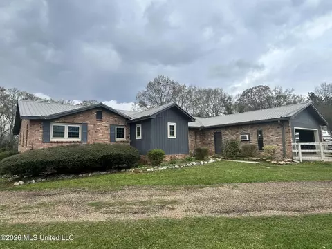1083 Jones Rd, Edwards, MS 39066
