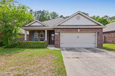3791 River Trace Dr, D'iberville, MS 39540
