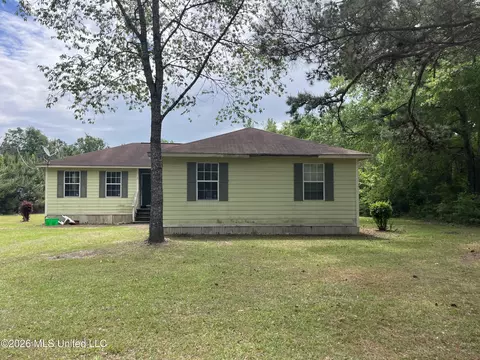 328 W Progress Rd, Prentiss, MS 39474