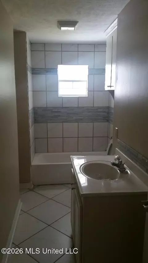 1757 Southhaven Cir, Jackson, MS 39212 photo 5