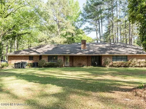 383 Heritage Pl, Jackson, MS 39212