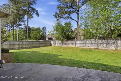 Exterior - 124 Grayhawk Dr, Madison, MS 39110 photo 6 of 8