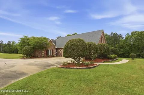 Exterior - 559 White Oak Rd, Florence, MS 39073 photo 6 of 7