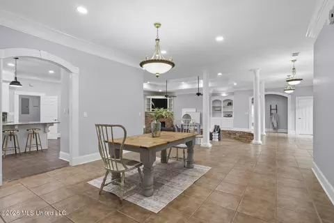 Dining - 559 White Oak Rd, Florence, MS 39073 photo 1 of 1