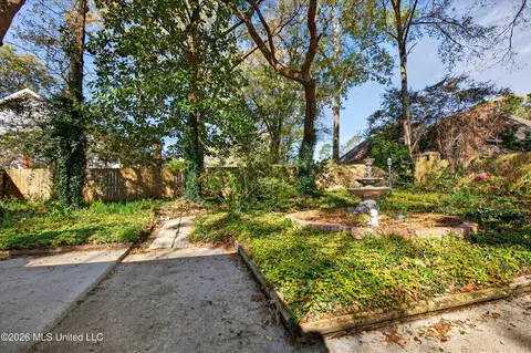 Exterior - 88386 E Diamondhead Dr, Diamondhead, MS 39525 photo 9 of 12
