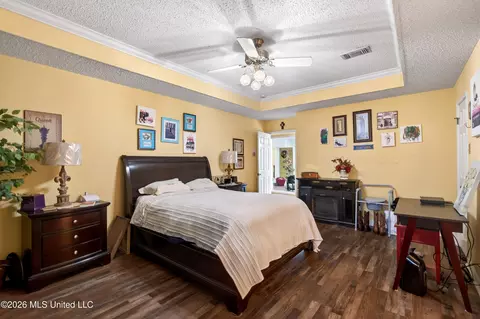 Bedroom - 88386 E Diamondhead Dr, Diamondhead, MS 39525 photo 2 of 3