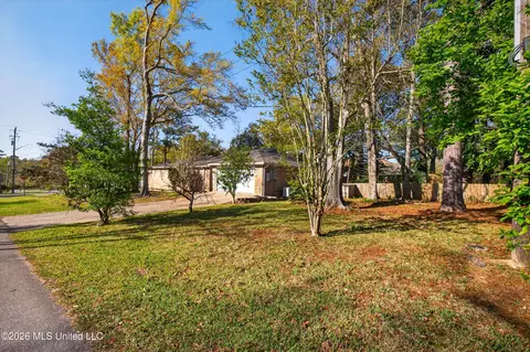 Exterior - 88386 E Diamondhead Dr, Diamondhead, MS 39525 photo 7 of 12