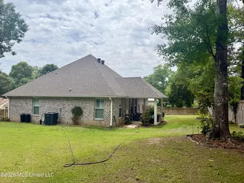 Exterior - 886 Maili Pl, Diamondhead, MS 39525 photo 2 of 3