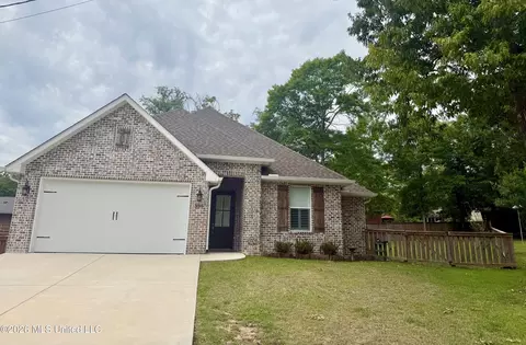 886 Maili Pl, Diamondhead, MS 39525