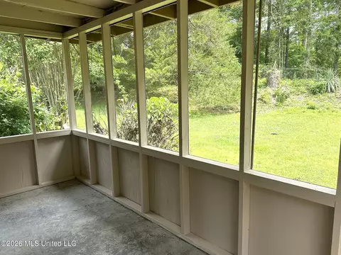 Exterior - 232 Forest Valley Dr, Jackson, MS 39212 photo 4 of 7