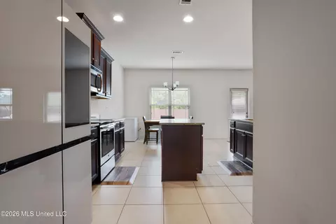 Entry Way - 6022 Red Gate Dr, Long Beach, MS 39560 photo 2 of 2
