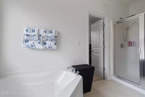 Bath - 6022 Red Gate Dr, Long Beach, MS 39560 photo 1 of 2