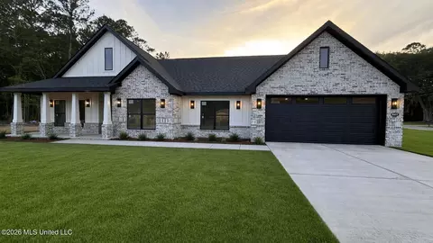 8421 Pine Cone Dr, Gautier, MS 39553