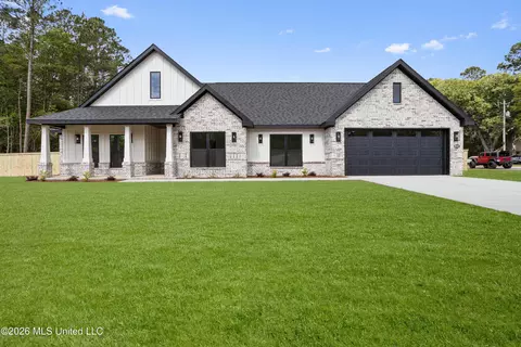 8421 Pine Cone Dr, Gautier, MS 39553