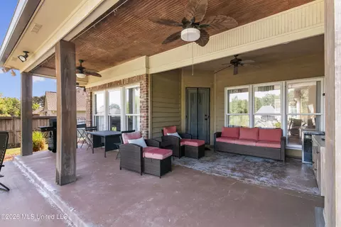 Exterior - 107 Beaufort Cir, Madison, MS 39110 photo 3 of 8