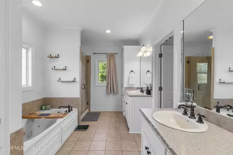 Bath - 107 Beaufort Cir, Madison, MS 39110 photo 3 of 3