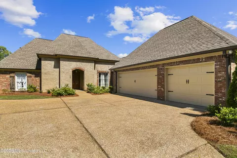 Exterior - 107 Beaufort Cir, Madison, MS 39110 photo 2 of 8