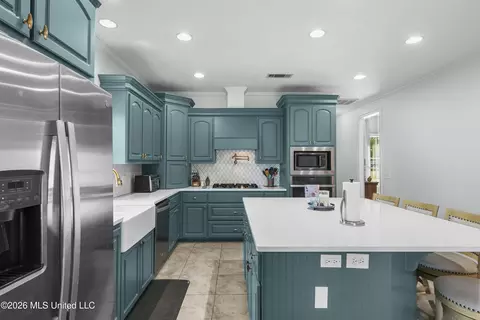 Kitchen - 107 Beaufort Cir, Madison, MS 39110 photo 1 of 5