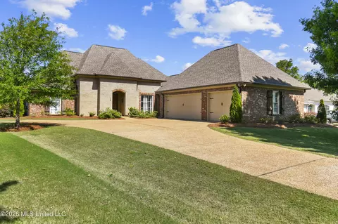 107 Beaufort Cir, Madison, MS 39110