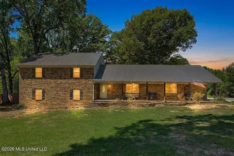 2125 Swinnea Rd, Nesbit, MS 38651